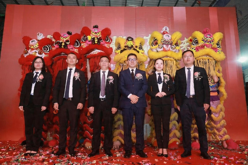 jimeng-2026-04-20-3174-圖片1去掉圖片右下角的logo,圖片尺寸不變