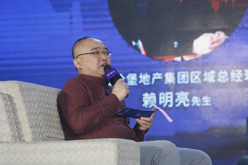 jimeng-2026-04-20-9285-去圖片1掉圖片右下角的logo,圖片尺寸不變