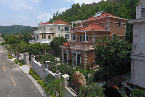 121702系統(tǒng)門窗與非系統(tǒng)門窗的區(qū)別在哪里？這些門窗基本常識你一定要知道！