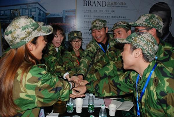 佛山鋁合金門窗加盟哪家好？伊盾門窗好