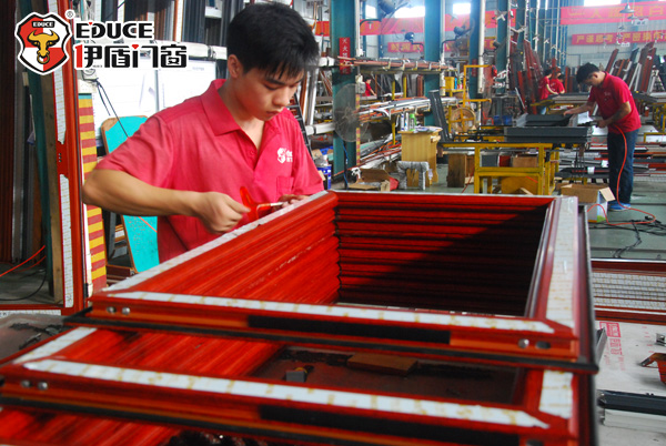 鋁合金門窗廠家