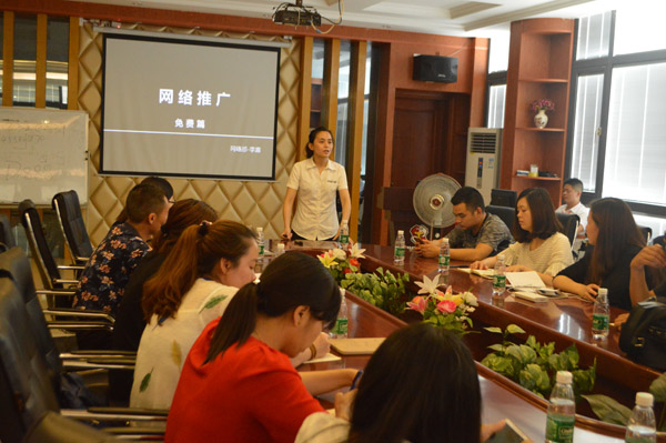 門窗加盟伊盾門窗金牌店長培訓(xùn)