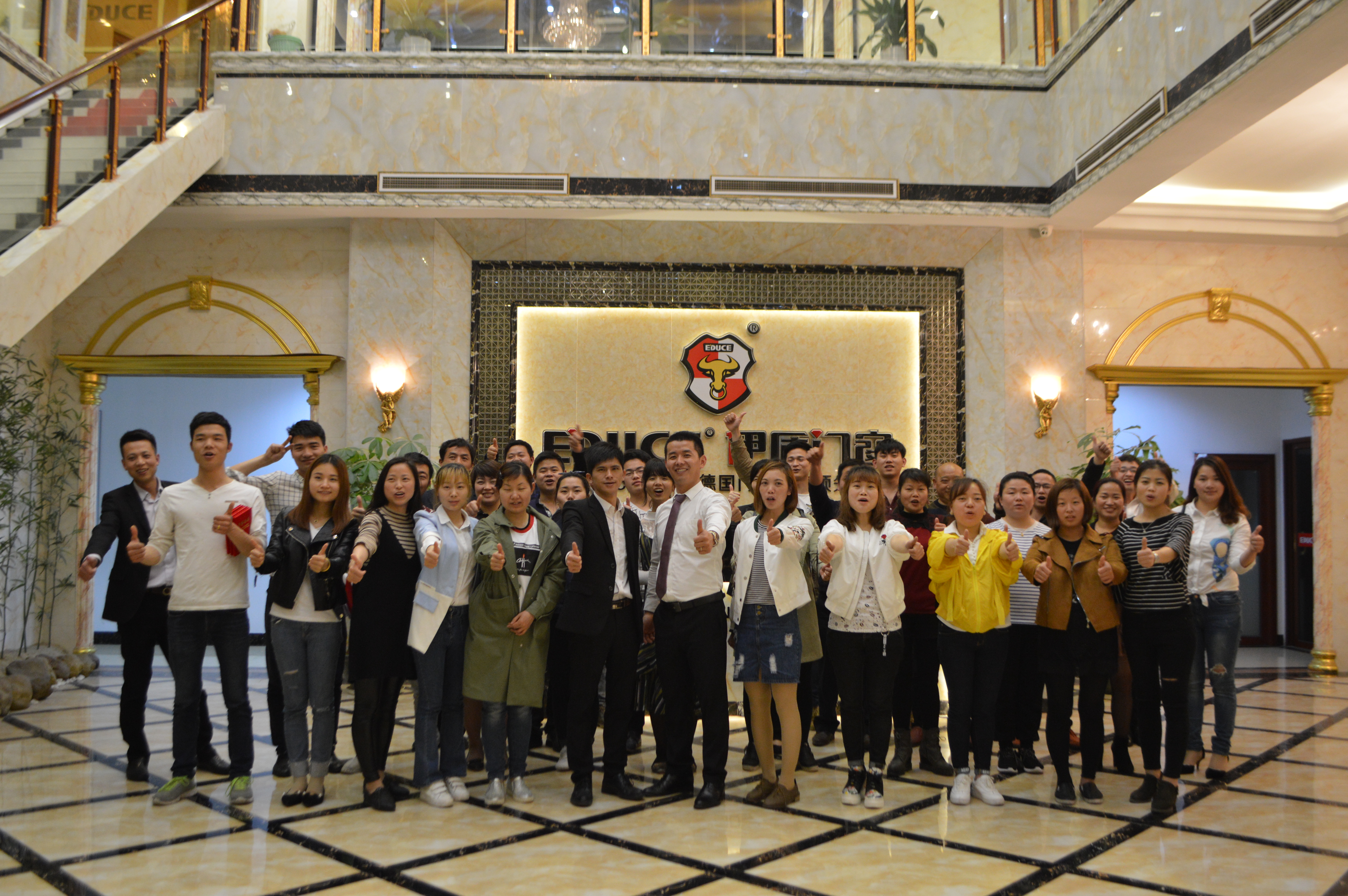 斷橋鋁門窗加盟伊盾門窗