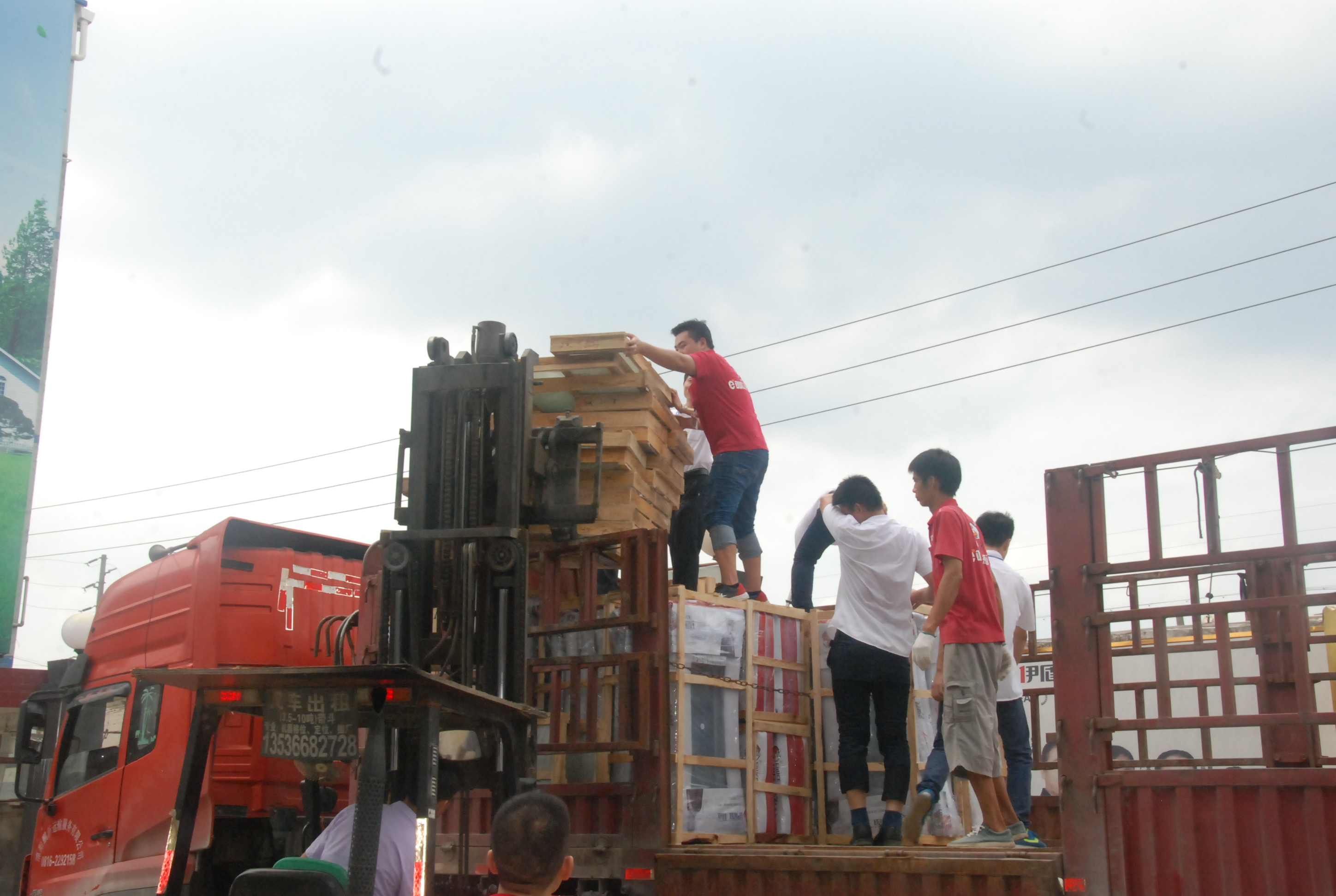 門窗加盟廠家伊盾門窗
